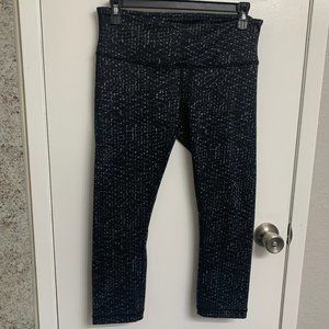 Lululemon mid rise wunder under capri legging- sz8